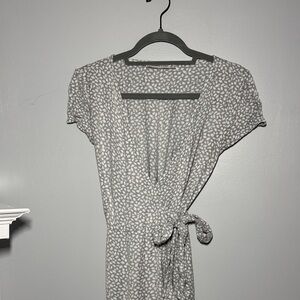 Abercrombie & Fitch Gray Print Midi Dress Wrap Dress